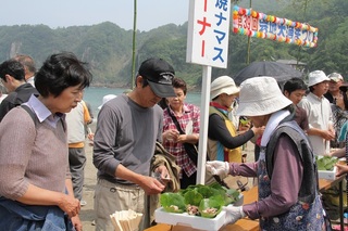 08 岩地温泉大漁まつり.jpg